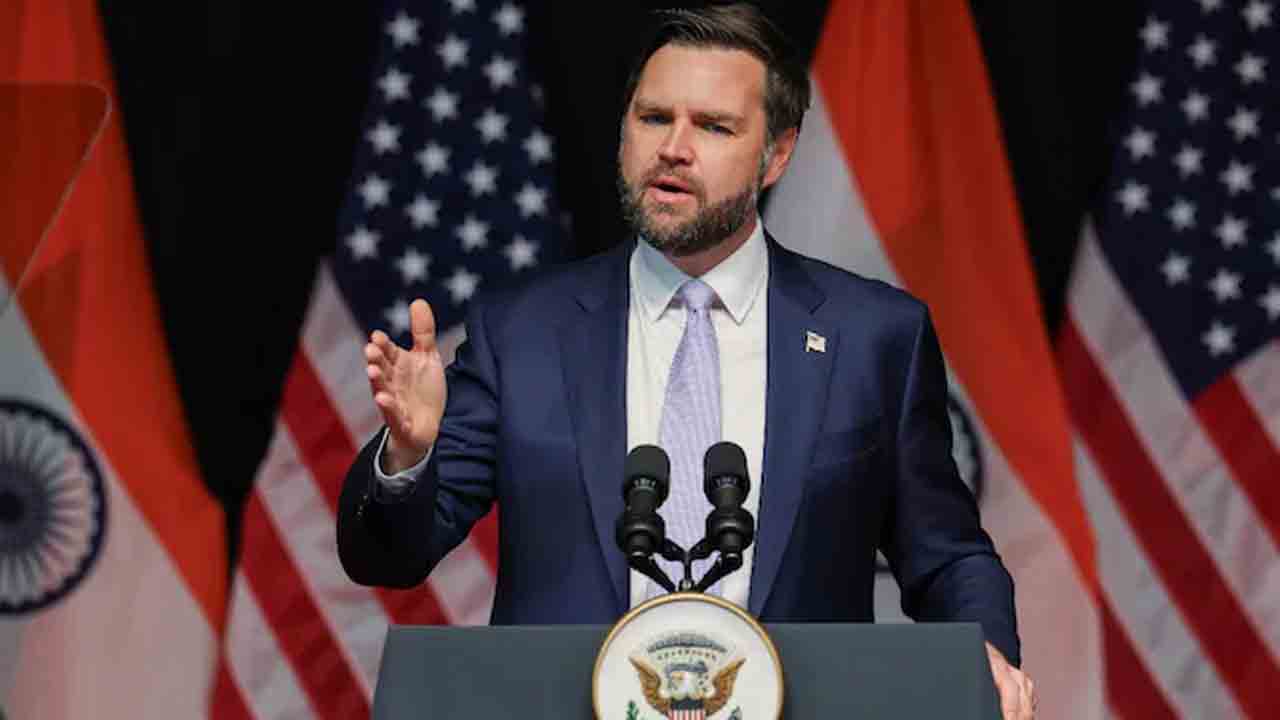 JD Vance | ఉగ్రవాదులను వేటాడటంలో భారత్‌కు సహకరించాలి.. పాక్‌కు జేడీ వాన్స్‌ సూచన