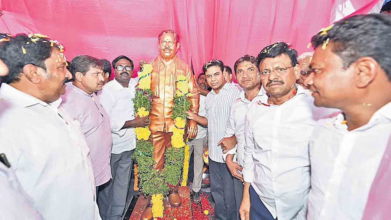 దివాలాకోరు సీఎం రేవంత్‌