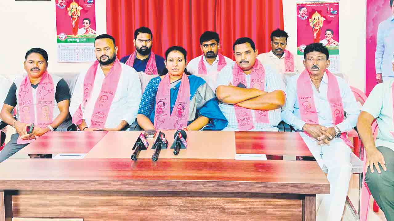 రాష్ర్టానికి కేసీఆరే శ్రీరామరక్ష