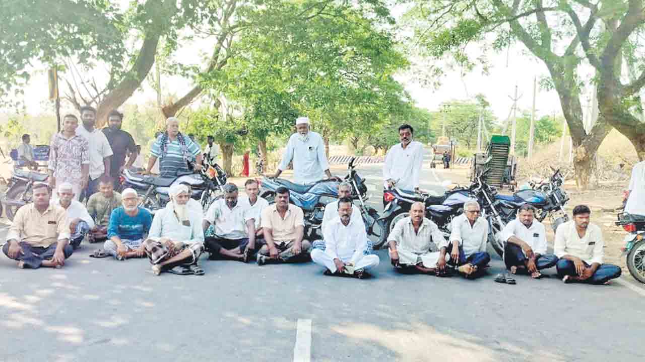 ధాన్యం కొనుగోళ్లు ప్రారంభించండి