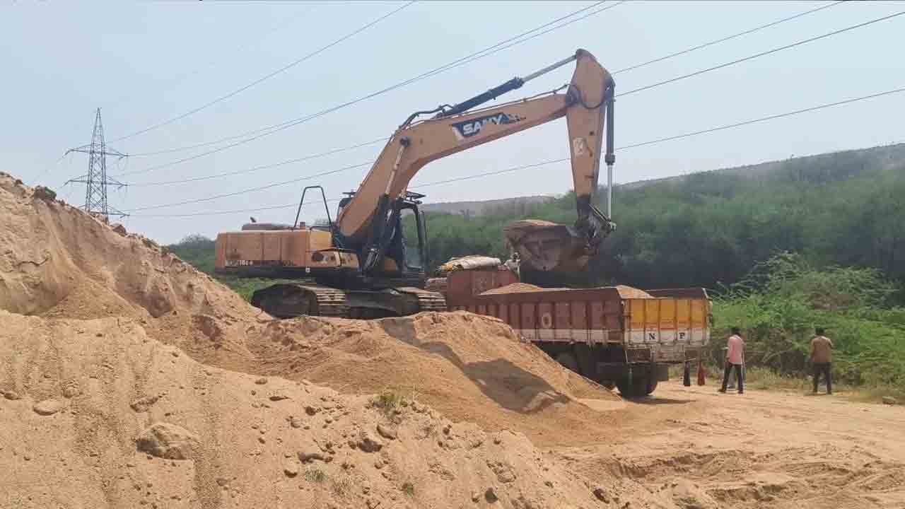 ఇసుక దందా!