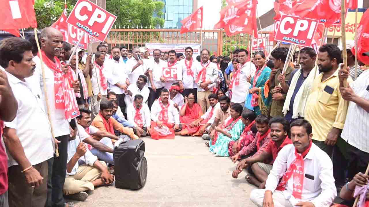 అర్హులందరికీ సంక్షేమ పథకాలు అందించాలి