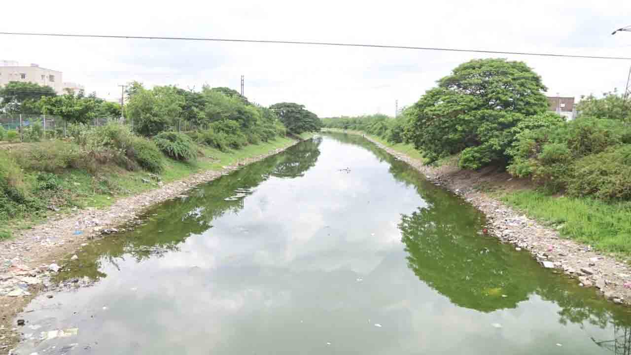 ప్రమాదపుటంచున ఖమ్మం జిల్లా