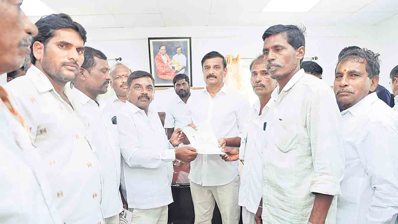 అన్నదాత అరిగోస