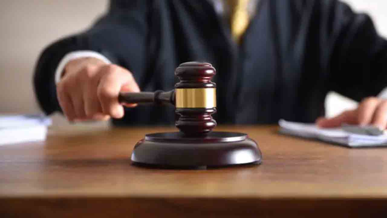 Crime news | భార్యను గదిలో బంధించి.. చచ్చేదాకా పస్తులుంచి.. భర్తకు యావజ్జీవ కారాగార శిక్ష