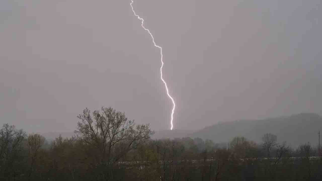 Ex-gratia | పిడుగుపాటు మృతుల కుటుంబాలకు రూ.4 లక్షల చొప్పున ఎక్స్‌గ్రేషియా