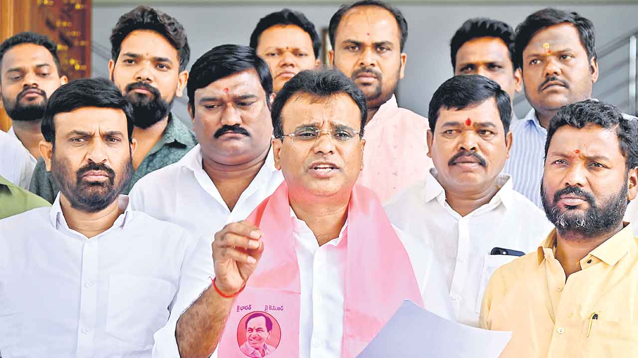 కోర్టులనే తప్పుదోవ పట్టిస్తున్న రేవంత్‌