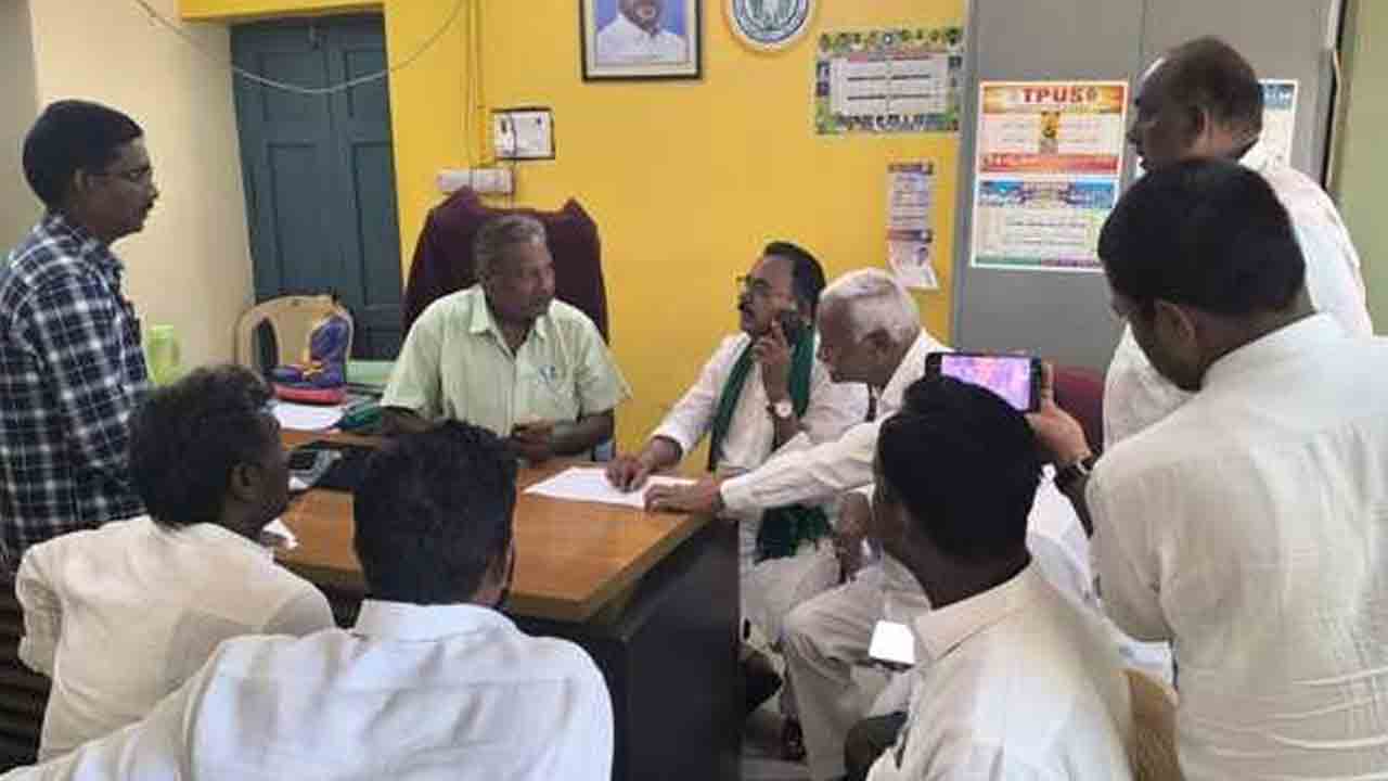 MP Mallu Ravi | రైతులకు ఇబ్బంది లేకుండా వడ్లు కొనుగోలు చేయాలి : ఎంపీ మల్లురవి