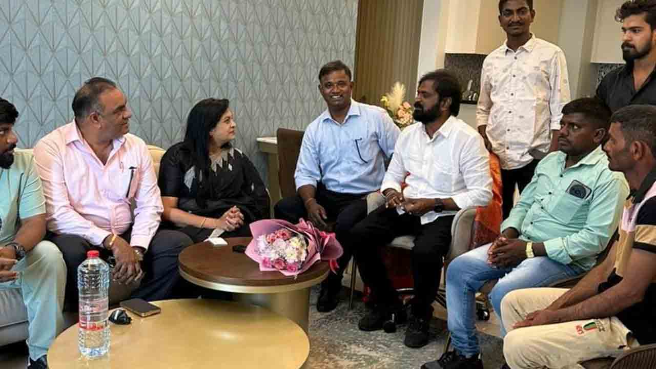 ఇచ్చిన మాట ప్రకారం దుబాయికి..