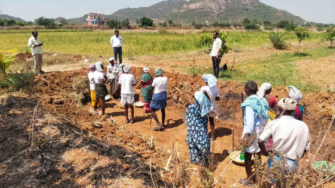 నిలువ నీడ కరువు