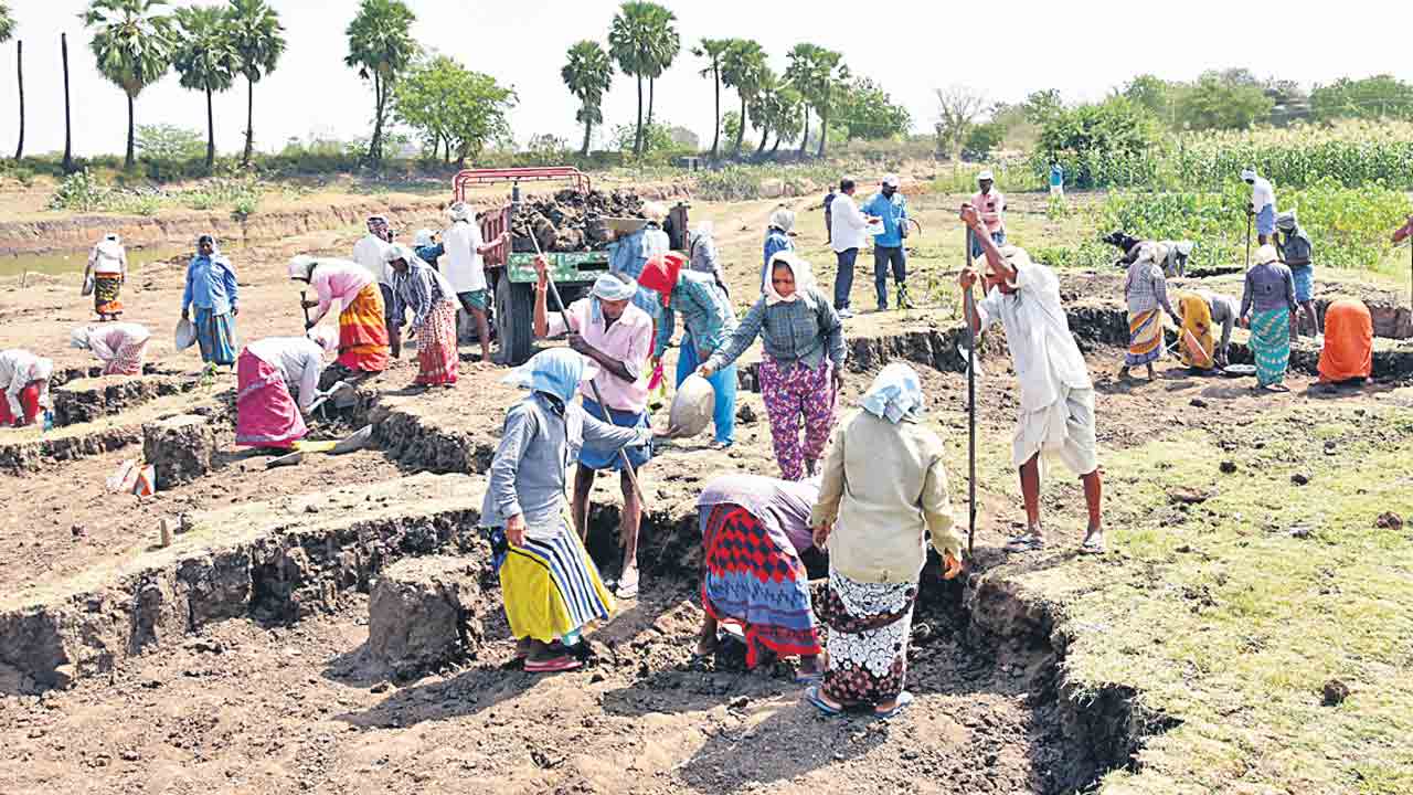 పైలట్‌ గ్రామాలకేనా ఆత్మీయ భరోసా