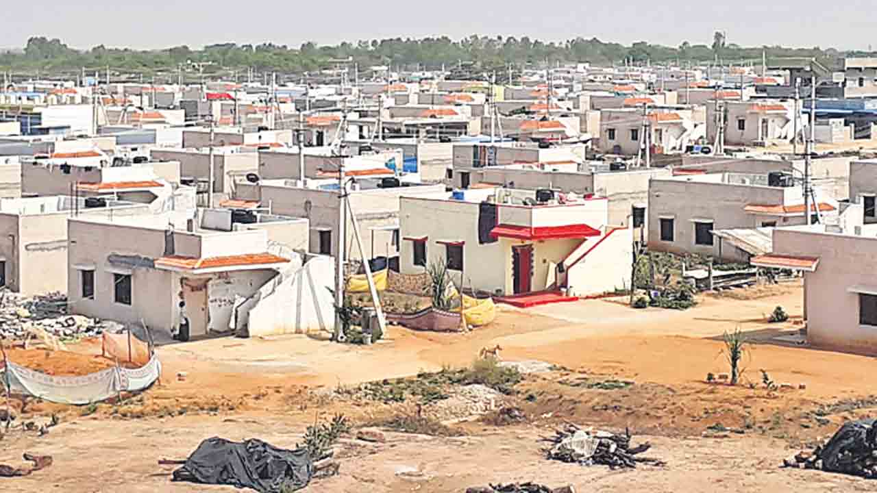 మా అడ్రస్‌ ఎక్కడ!