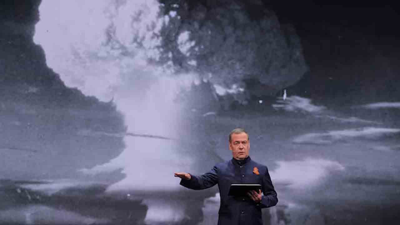 Medvedev | కీవ్‌ భద్రతకు హామీ ఇచ్చేవారుండరు.. మెద్వెదెవ్‌ హెచ్చరిక