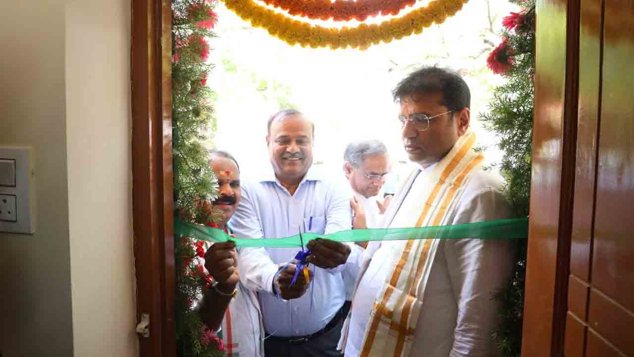 Minister Sridhar Babu | దేశ భద్రత విషయంలో భారత సైన్యం తీసుకునే నిర్ణయాలకు మద్దతు : మంత్రి శ్రీధర్‌బాబు