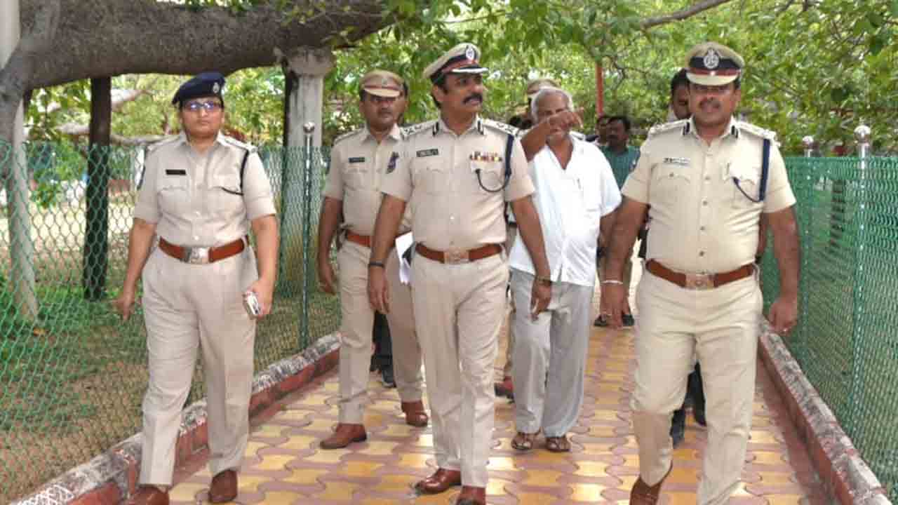 పాలమూరుకు ప్రపంచ సుందరీమణులు