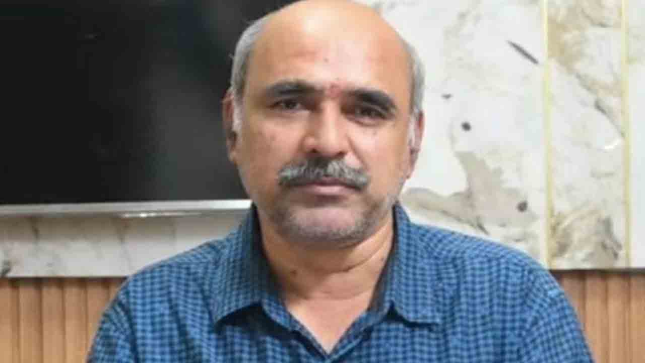 Munipalli MPDO | అక్రమ వసూళ్ల అధికారిపై చర్యలు లేనట్టేనా..? జిల్లా కలెక్టర్ స్పందించాలంటూ మునిపల్లి మండల వాసుల విజ్ఞప్తి