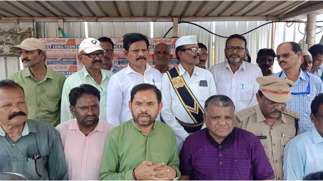 Additional Collector Motilal | తెలంగాణ పోరాట యోధుడు మునీర్ : జిల్లా అదనపు కలెక్టర్ మోతిలాల్