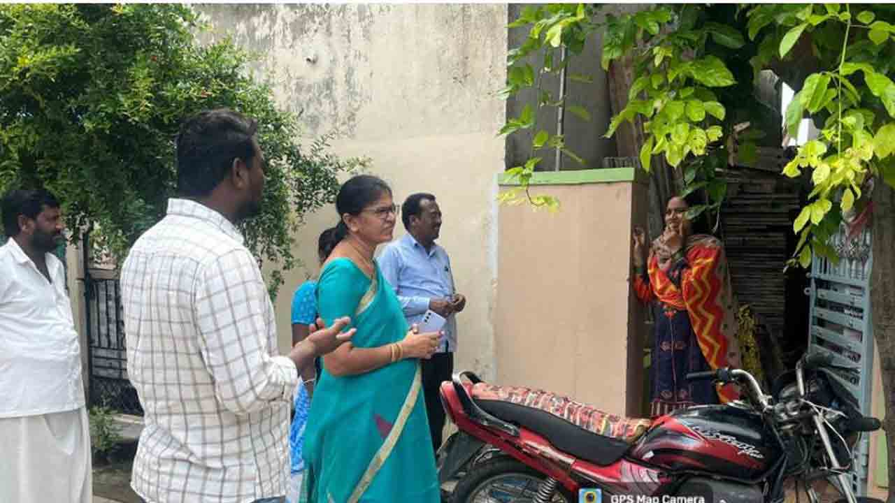 N vasantha | పరిశుభ్రత, ప్రజారోగ్యమే లక్ష్యం : జవహర్నగర్ కమిషనర్ ఎన్ వసంత