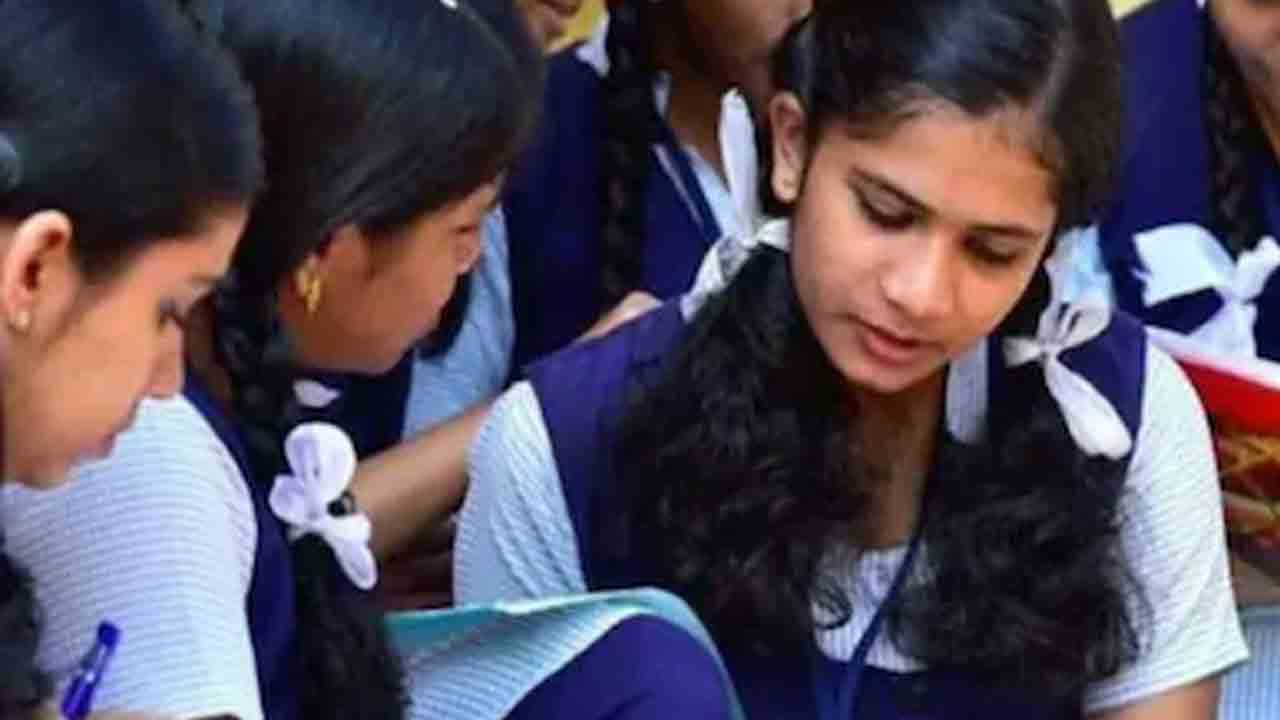 నీట్, ఐఐటీ బ్రిడ్జ్ కోర్సుపై ఈ నెల 19 నుంచి అవగాహన సదస్సు