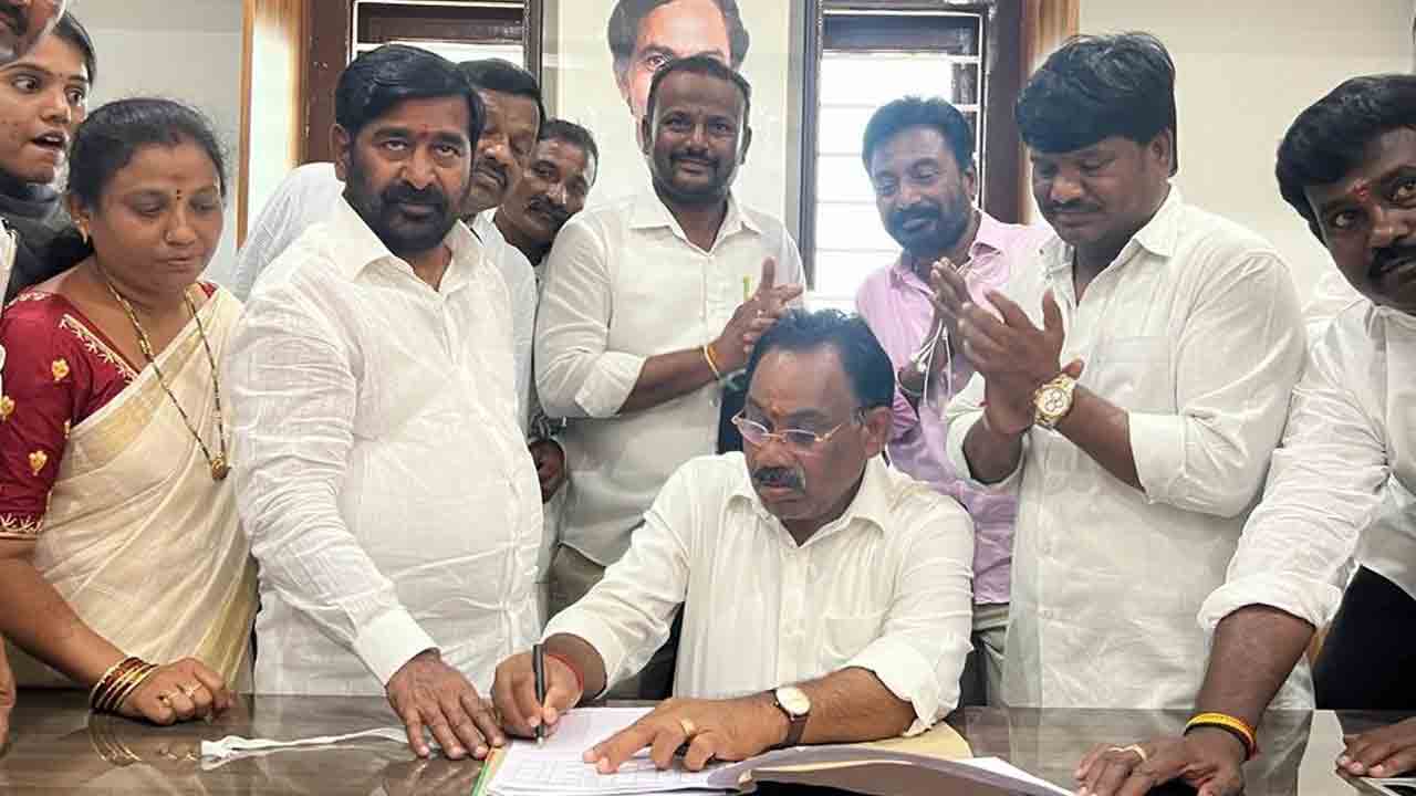 పాత కార్యాలయానికి కొత్తగా ప్రారంభోత్సవం