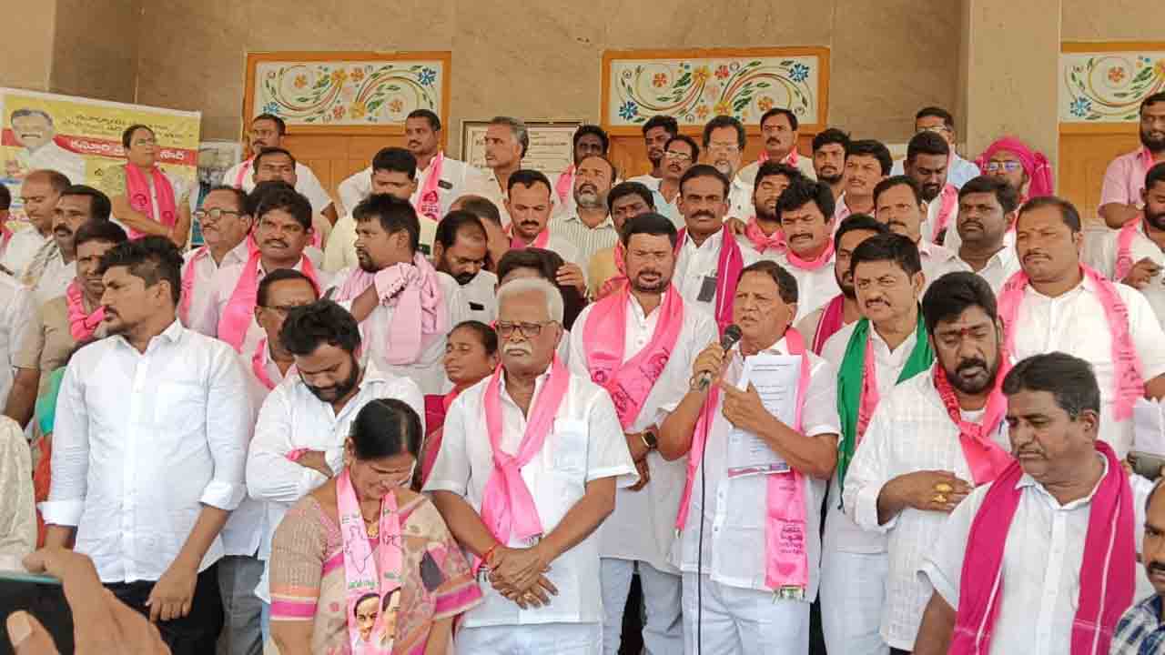 అభివృద్ధి చేయరు.. చేసినవి తొలగిస్తారా?