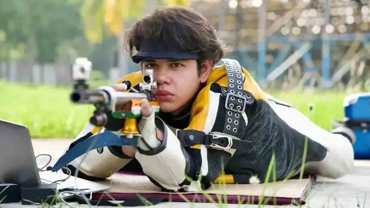 అద్రియన్‌కు కాంస్యం