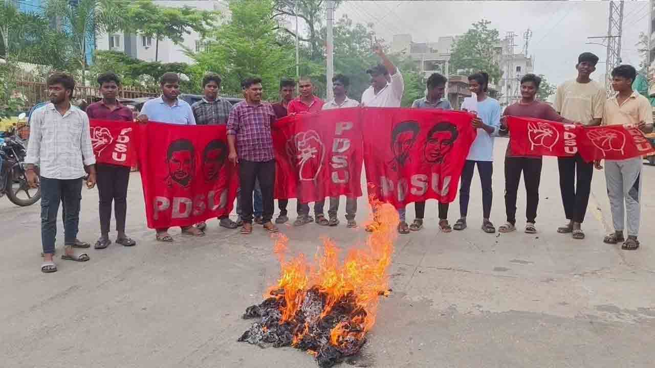దళిత విద్యార్థులపై ‘సెక్రటరీ’ వివక్ష