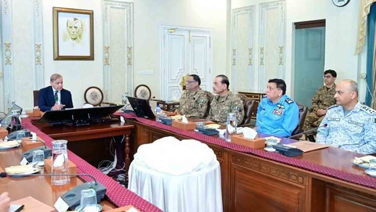 Shehbaz Sharif | భారత్‌ దాడులు.. ఆర్మీ ఉన్నతాధికారులతో పాక్‌ ప్రధాని అత్యవసర భేటీ