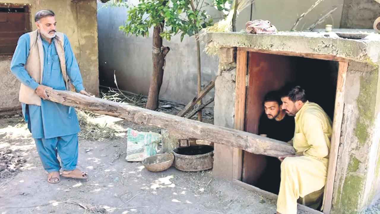 Bunkers | ఆగని పాక్‌ కవ్వింపు కాల్పులు.. సరిహద్దుల్లో బంకర్లు సిద్ధం