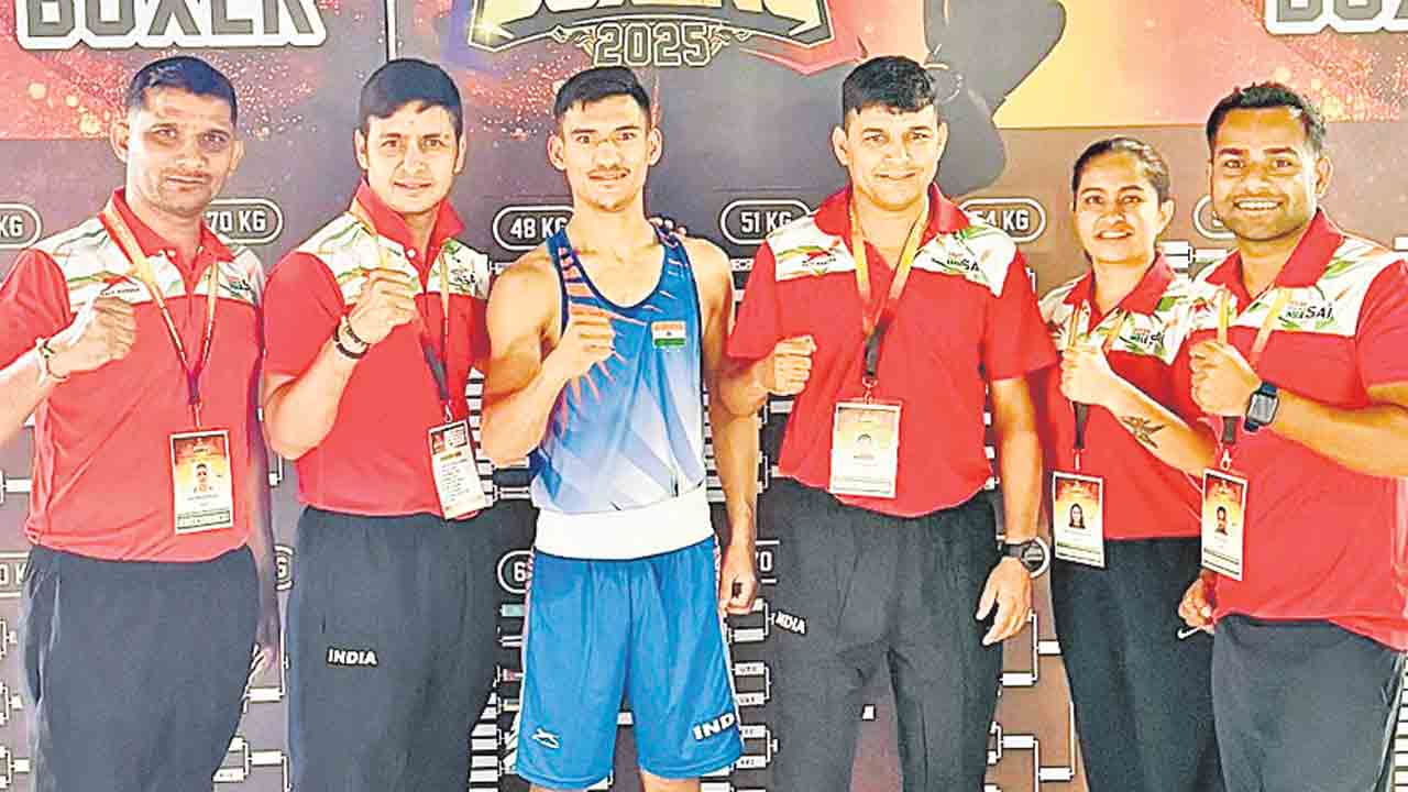 క్వార్టర్స్‌కు పవన్‌