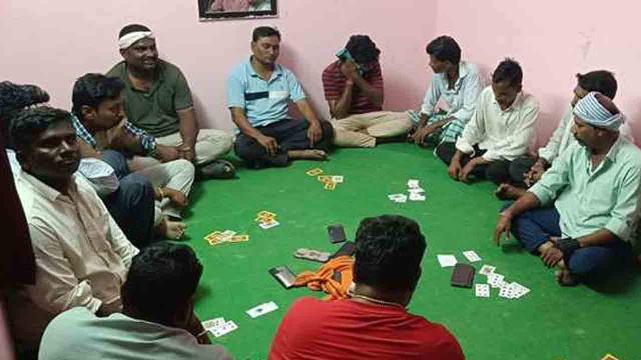 Pokers Arrest | 15 మంది పేకాటరాయుళ్ల అరెస్టు.. రూ.89,260 నగదు స్వాధీనం