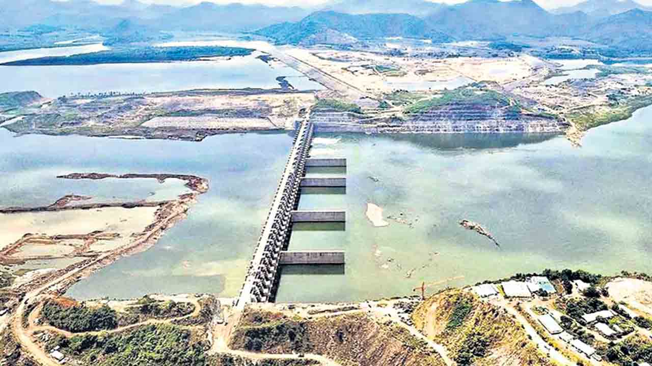 గోదావరిలో కృష్ణా బేసిన్ ఎత్తుగడ