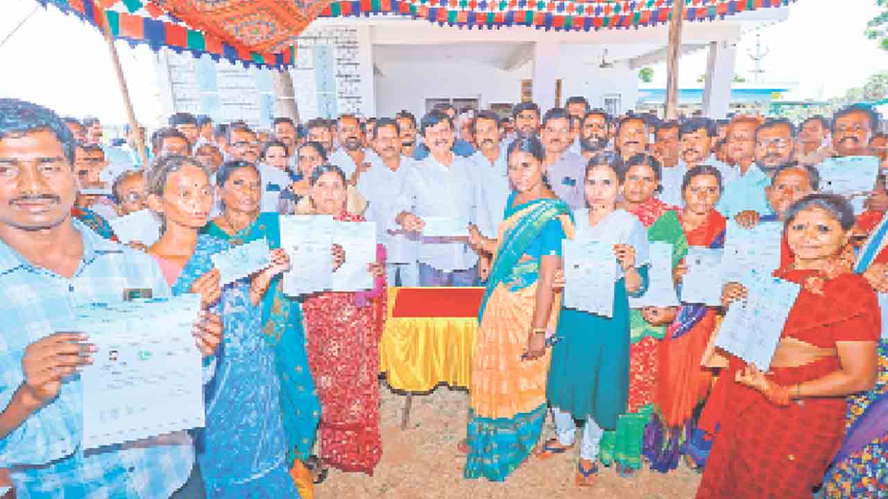 సీఎం రిలీఫ్‌ ఫండ్‌ పేదలకు ఆర్థిక భరోసా