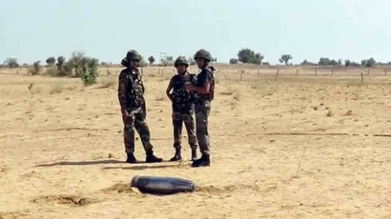 Projectile safely defused | జైసల్మేర్‌లో కనిపించిన పేలుడు వస్తువు.. సురక్షితంగా పేల్చివేత