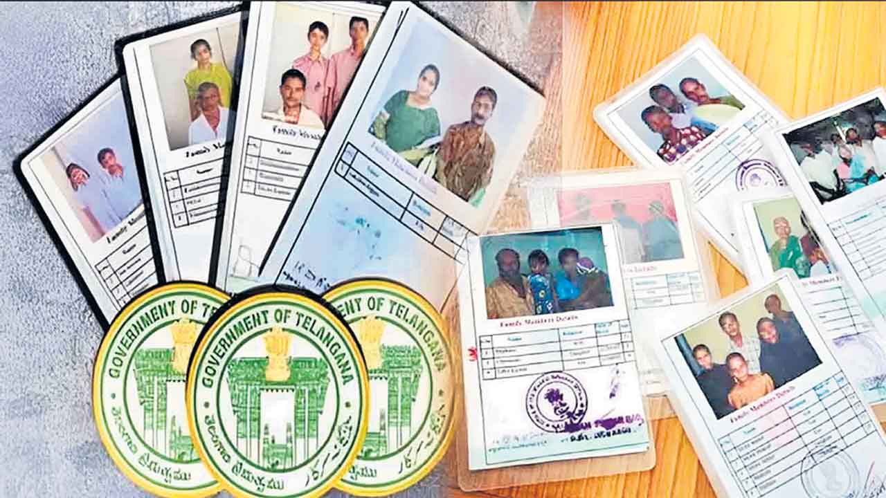 కొత్త కార్డుల కధ.. అంతులేని వ్యధ