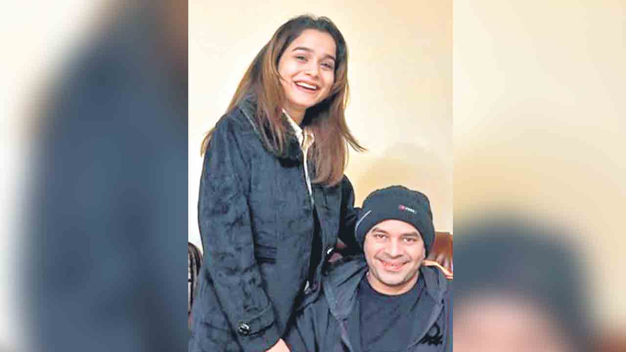 పెద్ద కుమారుడిపై లాలూ వేటు