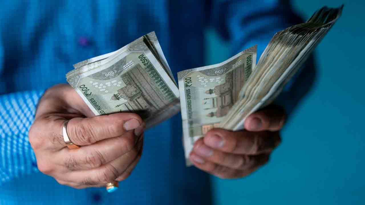 ఆర్టీసీ రిటైర్డ్‌ ఉద్యోగులకు పీఆర్సీ బకాయిలు