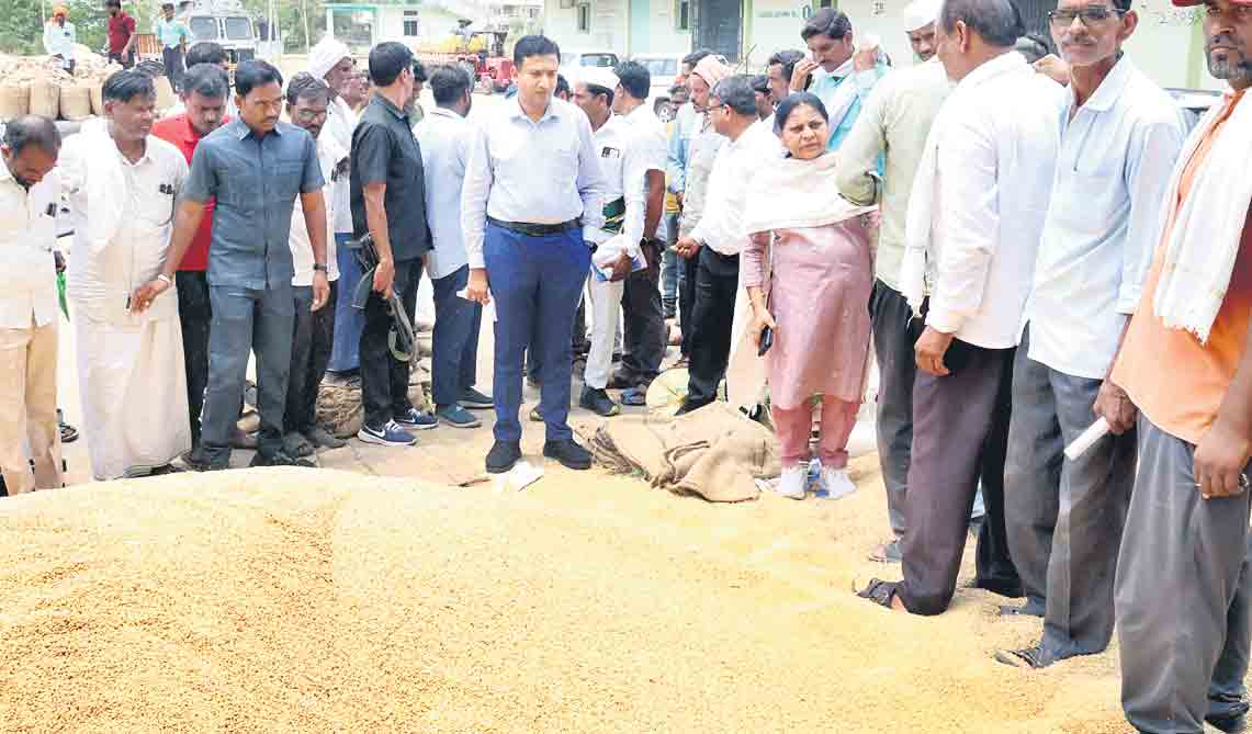 ఇతర రాష్ర్టాల పంట ఉత్పత్తులను కొనుగోలు చేస్తే చర్యలు