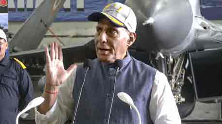 Rajnath Singh | కరడుగట్టిన ఉగ్రవాదులు మసూద్‌ అజార్‌, హఫీజ్‌ సయీద్‌ను అప్పగించండి.. పాక్‌కు రాజ్‌నాథ్‌ కీలక హెచ్చరికలు