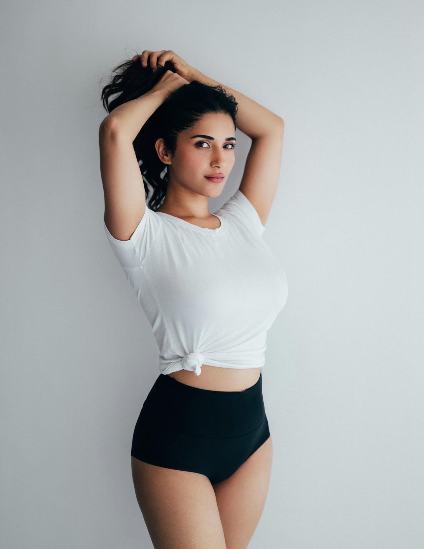 Ruhani Sharma (13)