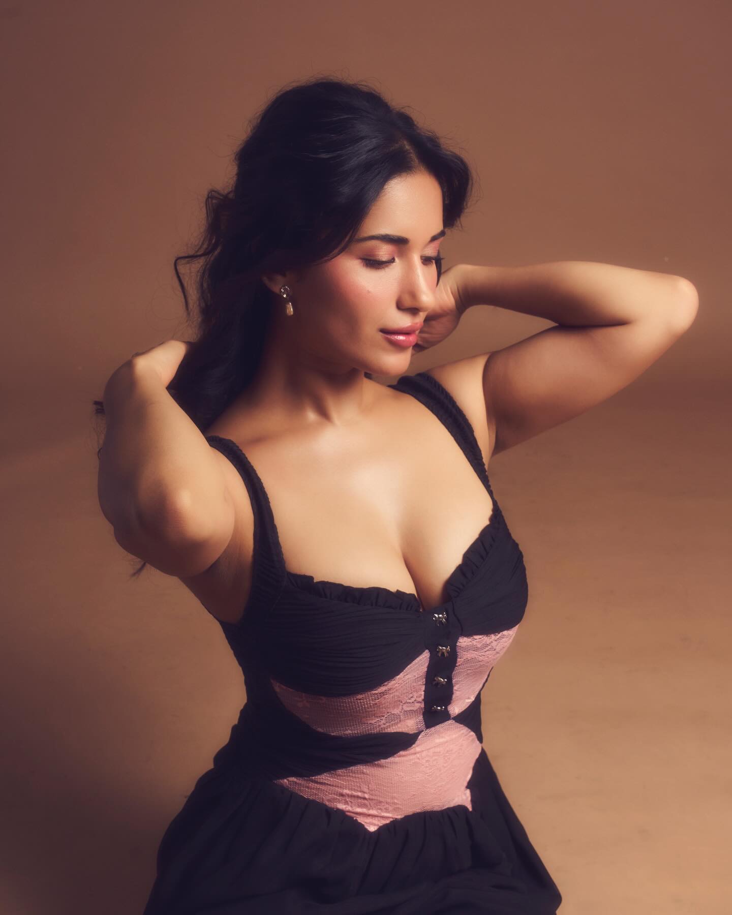 Ruhani Sharma (2)