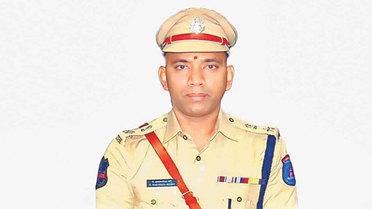 అశ్లీల వీడియోలు అప్లోడ్ చేసిన వారిపై కేసు