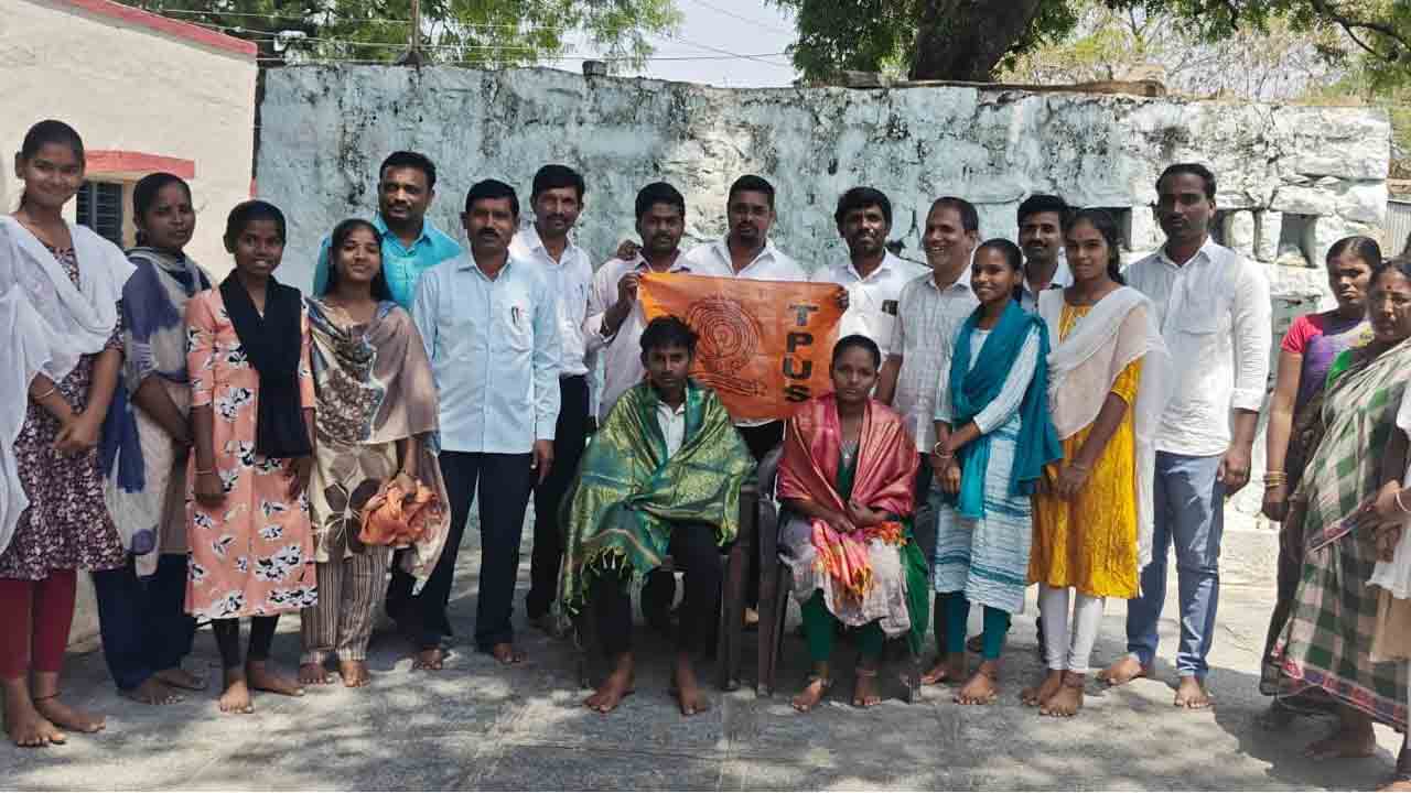 Tenth Toppers | తపస్‌ ఆధ్వర్యంలో పదో తరగతి టాపర్లకు సన్మానం