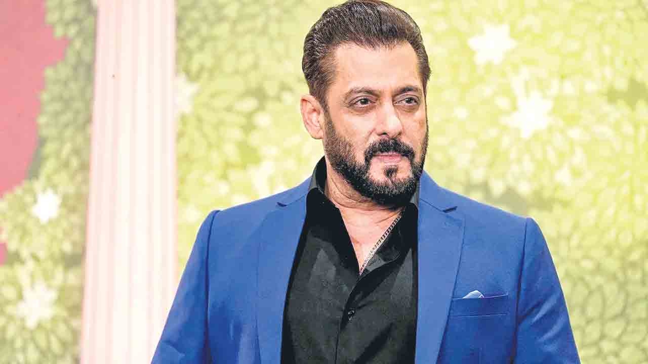 మహావీర్‌ చక్ర కర్నల్‌ సంతోష్‌ బాబు పాత్రలో..