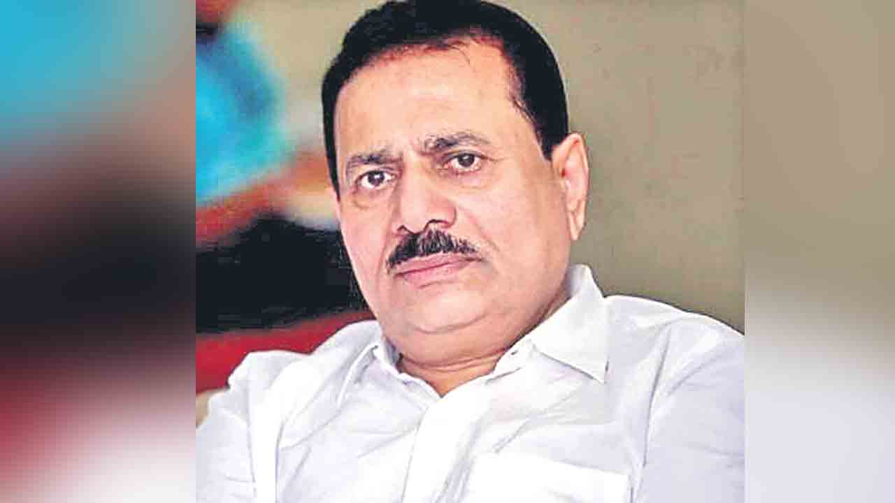 బీజాక్షరం, గోదావరి హారతిపై చర్చ