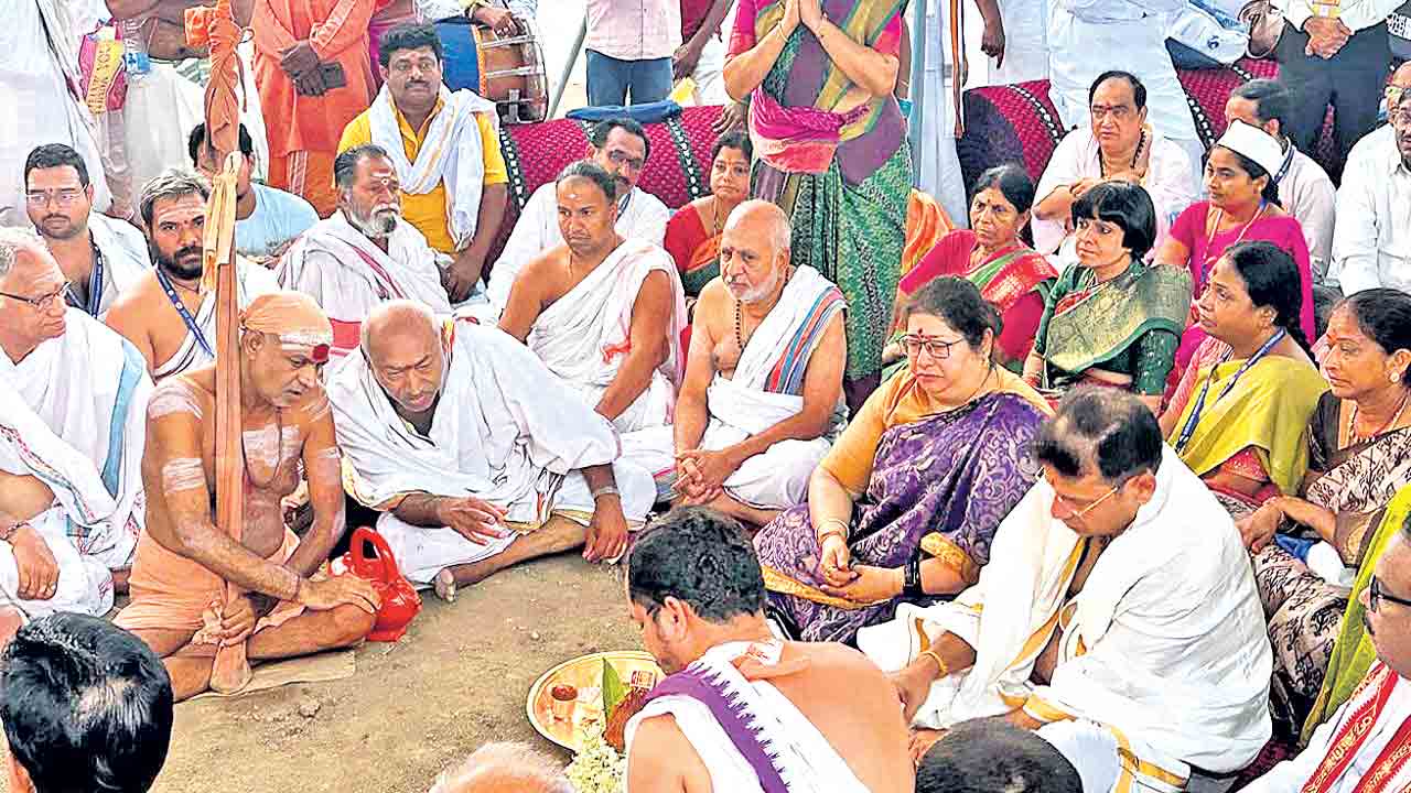 సరస్వతి పుష్కరాలు ప్రారంభం