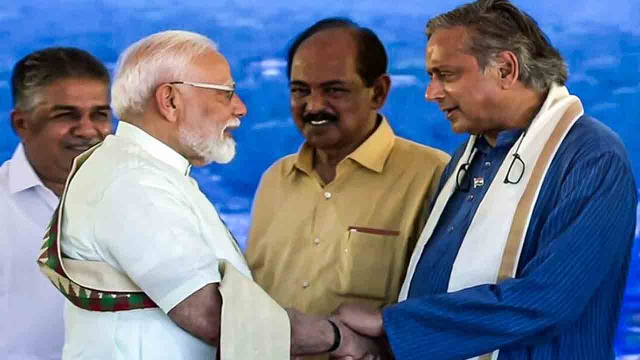 Shashi Tharoor | పాక్‌తో దౌత్య యుద్ధానికి సిద్ధం.. విదేశాలకు వెళ్లే భారత ప్రతినిధి బృందంలో శశిథరూర్‌కు చోటు