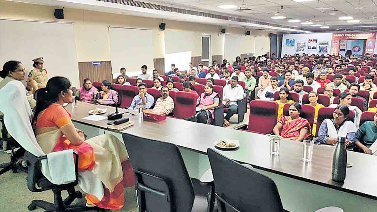 మహిళలపై ఆగని వేధింపులు