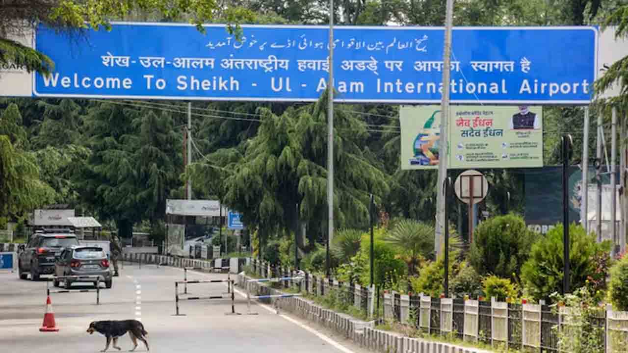 Flight operations resume | ఆరు రోజుల తర్వాత.. శ్రీనగర్‌ ఎయిర్‌పోర్ట్‌లో తిరిగి ప్రారంభమైన విమాన కార్యకలాపాలు