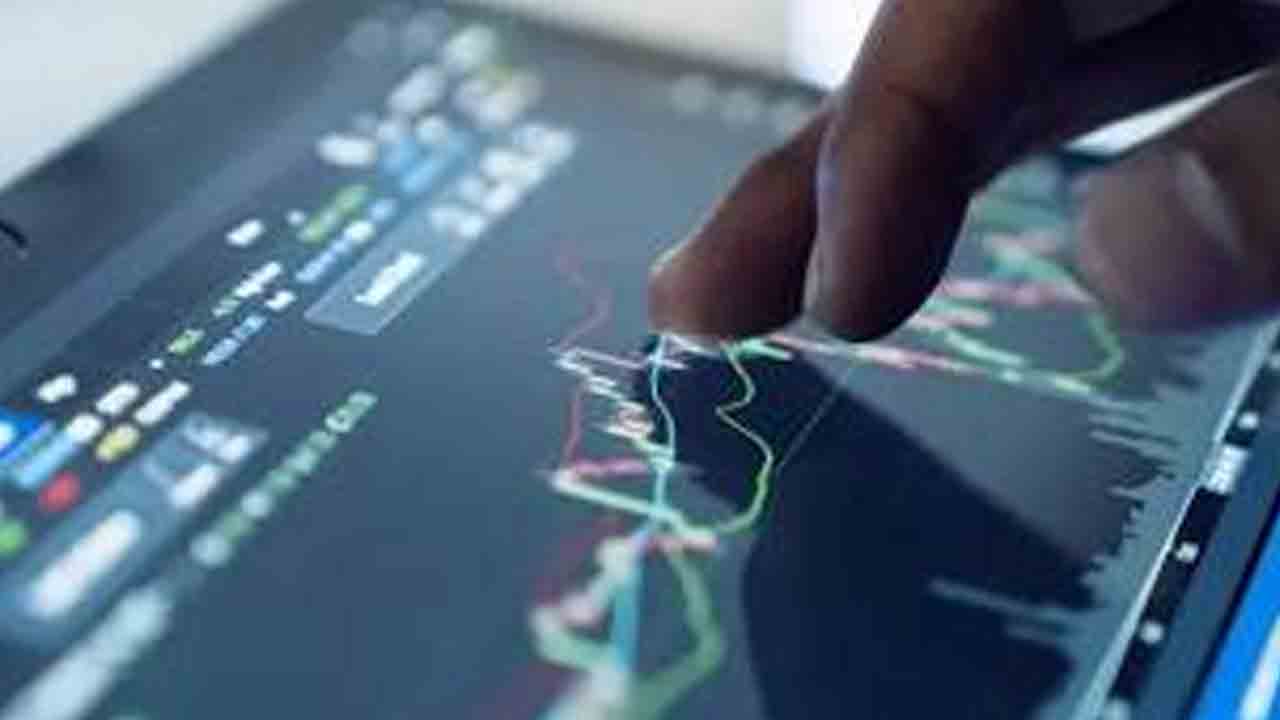 లాభాల్లో స్టాక్‌ మార్కెట్లు